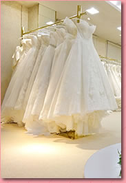 選べるドレスは500着以上