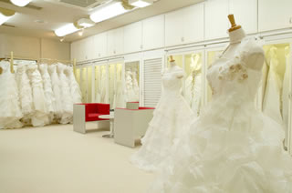 ウェディングドレス